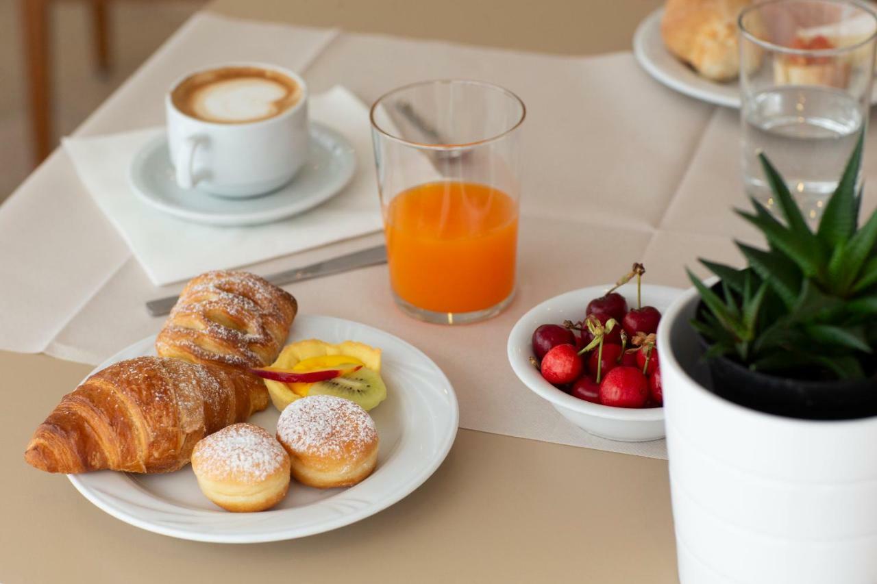 Hotel La Residenza リッチョーネ エクステリア 写真